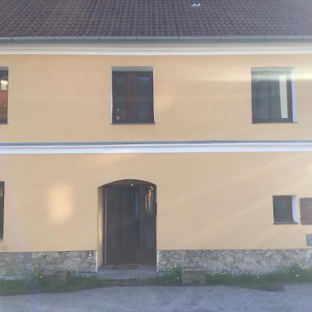U Zivlu Bed and Breakfast Brlohy Exteriör bild